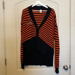 Oversize trick or treating sweater
